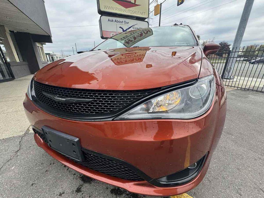 used 2018 Chrysler Pacifica car, priced at $14,905