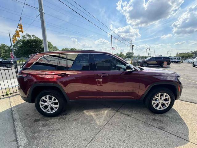 used 2022 Jeep Grand Cherokee car, priced at $36,405