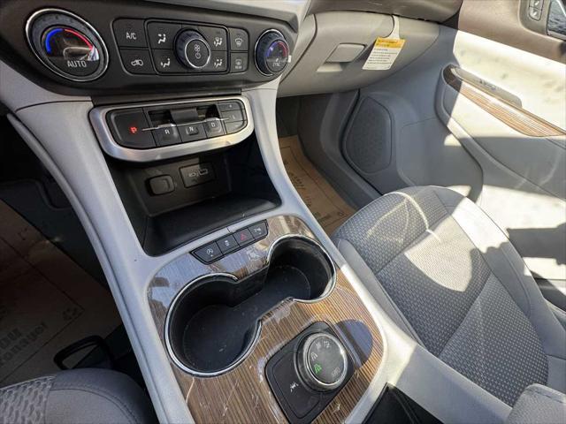 used 2022 GMC Acadia car, priced at $30,405