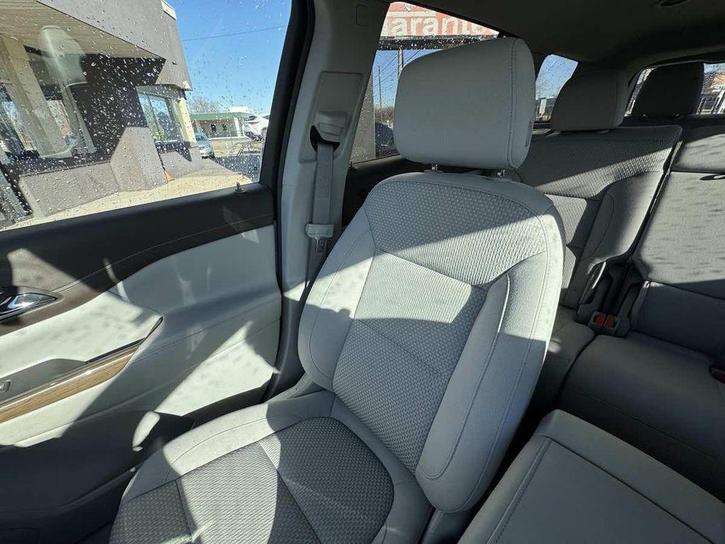 used 2022 GMC Acadia car, priced at $30,405