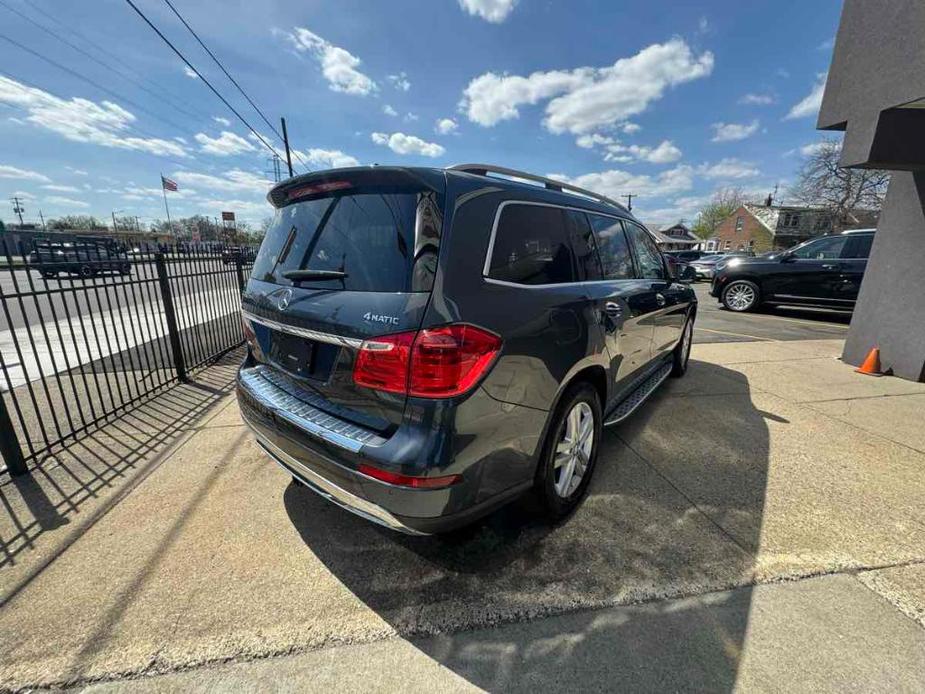 used 2016 Mercedes-Benz GL-Class car, priced at $21,905