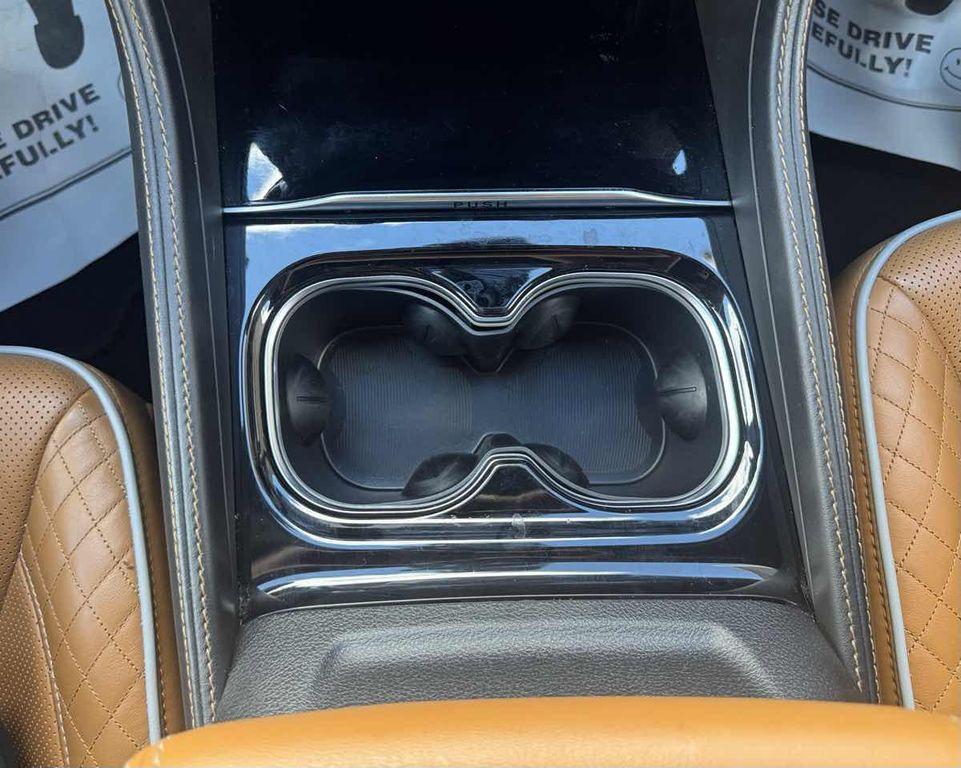 used 2022 Chrysler Pacifica car, priced at $37,905