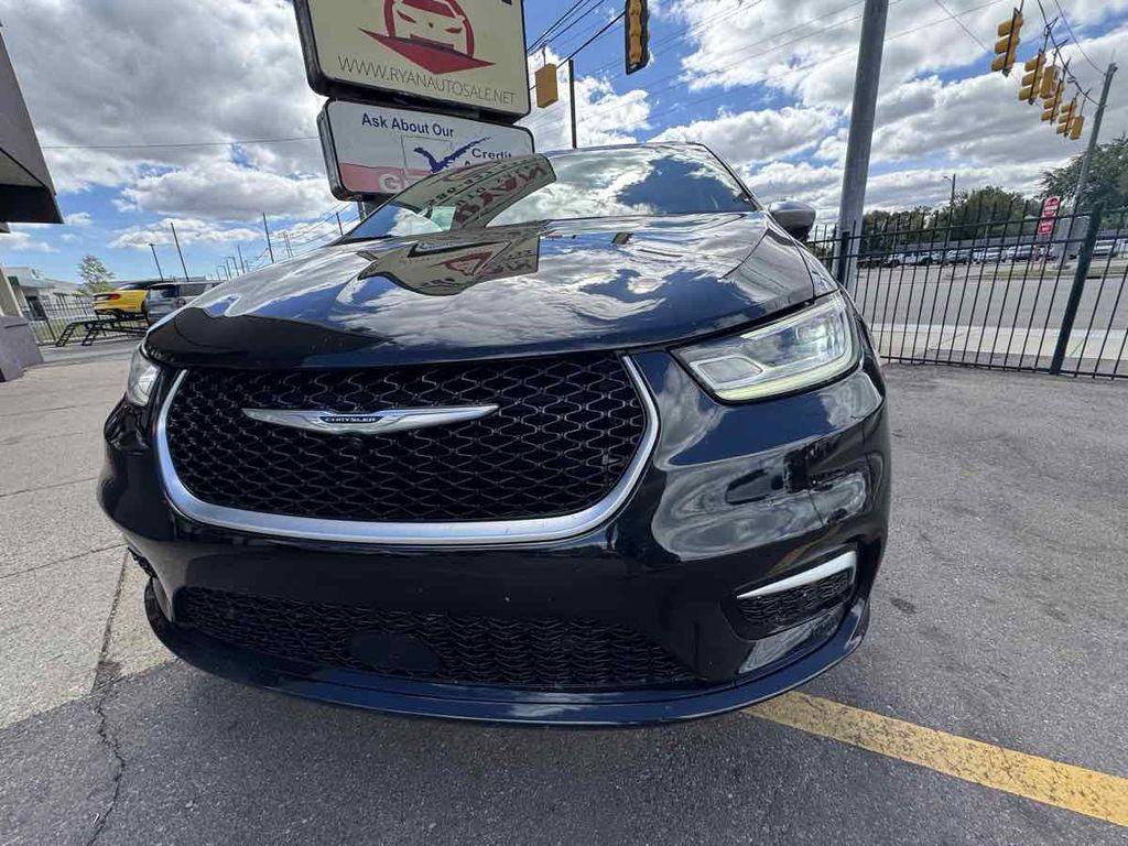 used 2022 Chrysler Pacifica car, priced at $37,905