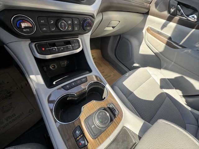 used 2022 GMC Acadia car, priced at $30,405