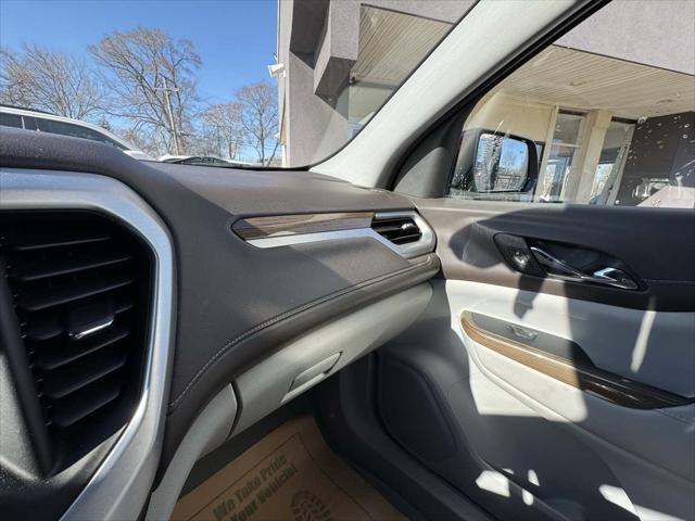 used 2022 GMC Acadia car, priced at $30,405