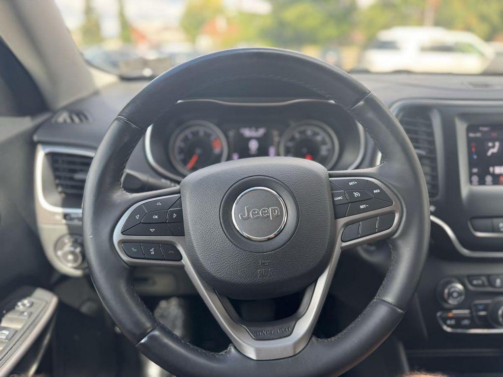 used 2019 Jeep Cherokee car, priced at $14,905