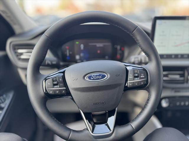 used 2025 Ford Escape car, priced at $33,905