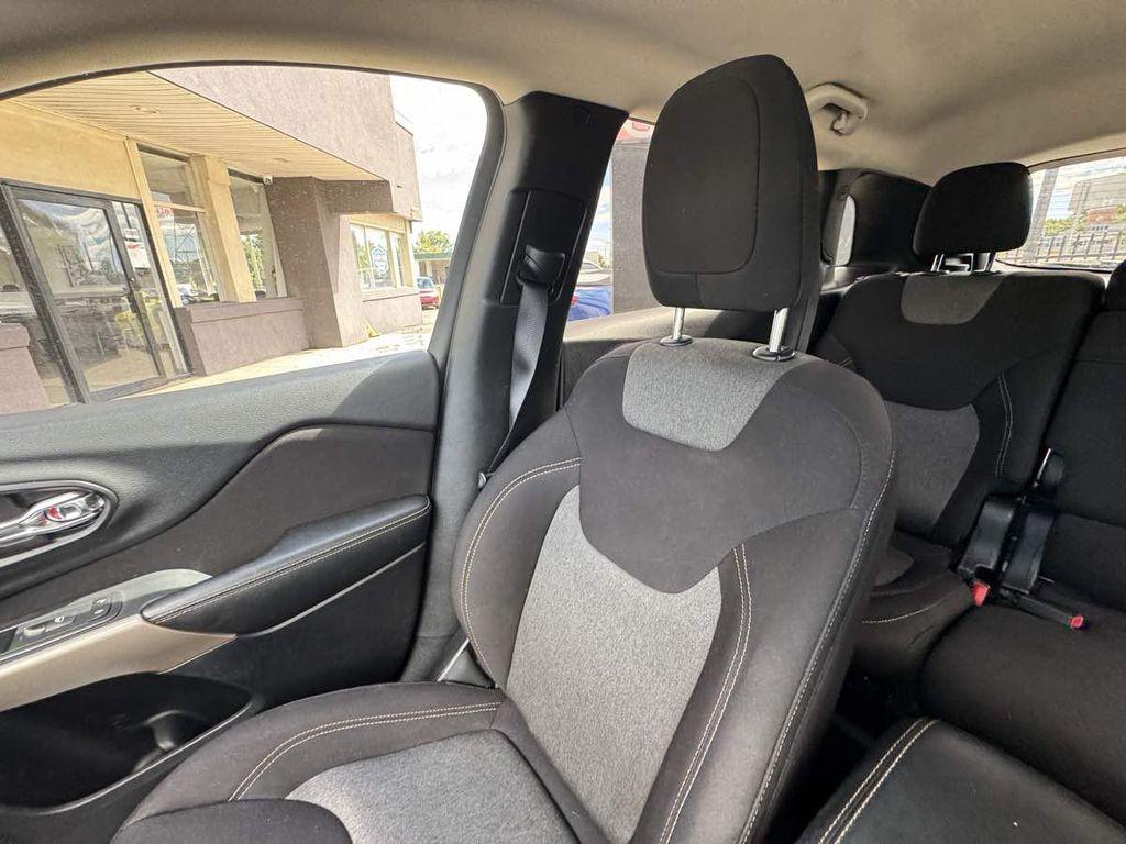 used 2017 Jeep Cherokee car, priced at $11,905