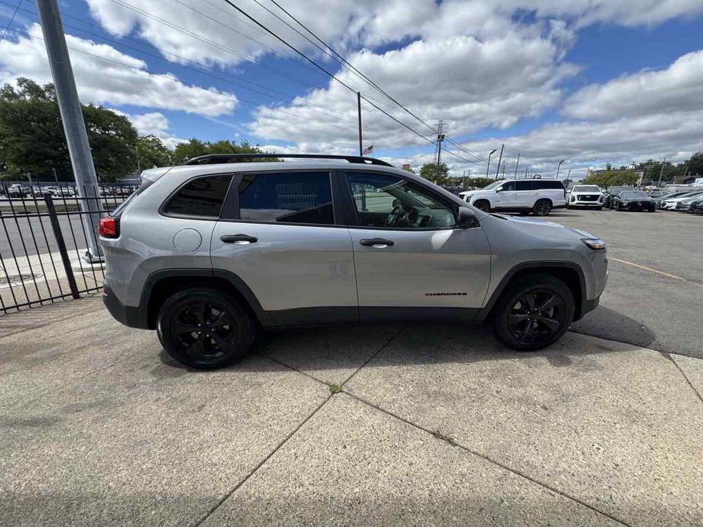 used 2017 Jeep Cherokee car, priced at $11,905