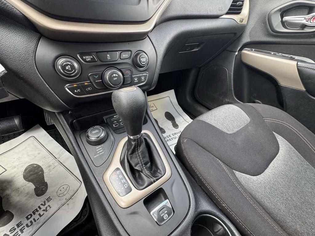used 2017 Jeep Cherokee car, priced at $11,905