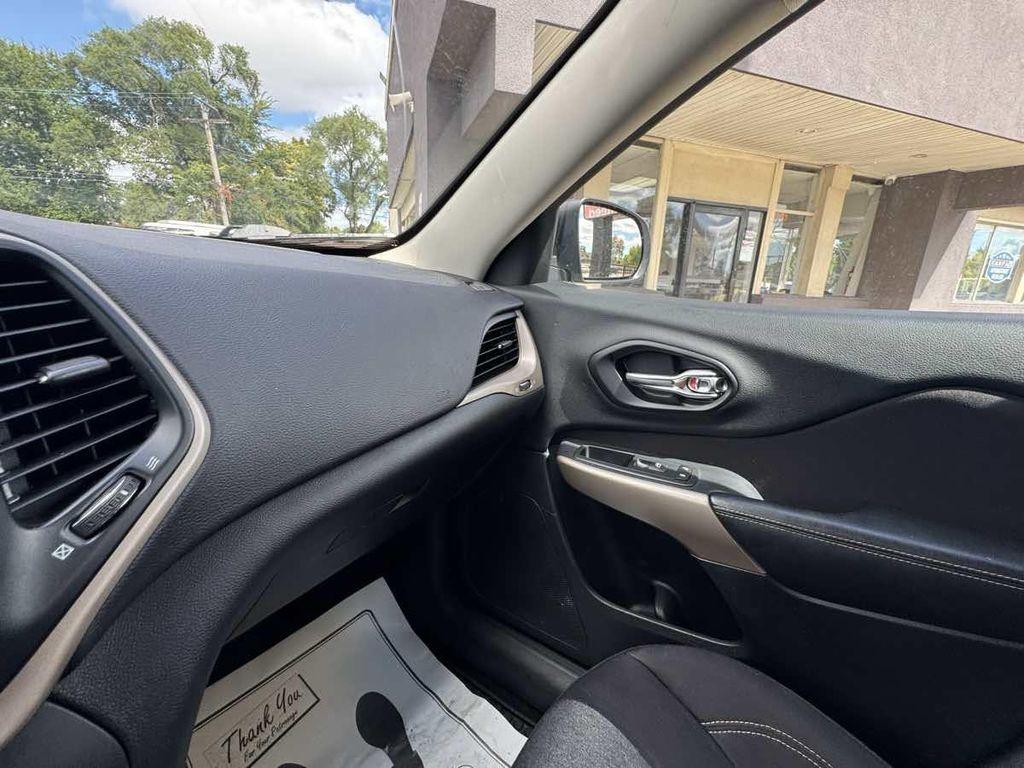 used 2017 Jeep Cherokee car, priced at $11,905