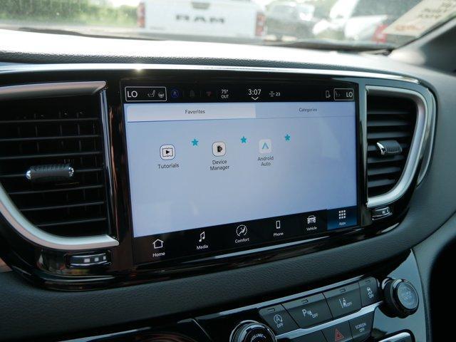 new 2025 Chrysler Voyager car