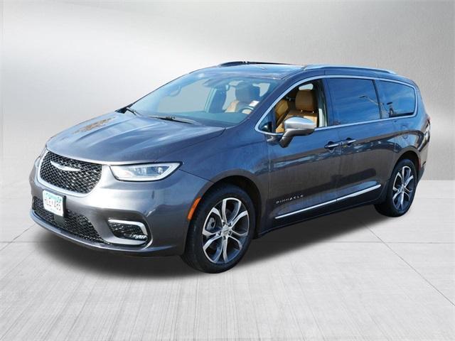 used 2021 Chrysler Pacifica car, priced at $33,784