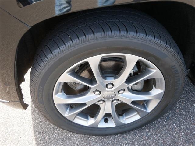 used 2020 Jeep Grand Cherokee car, priced at $27,989