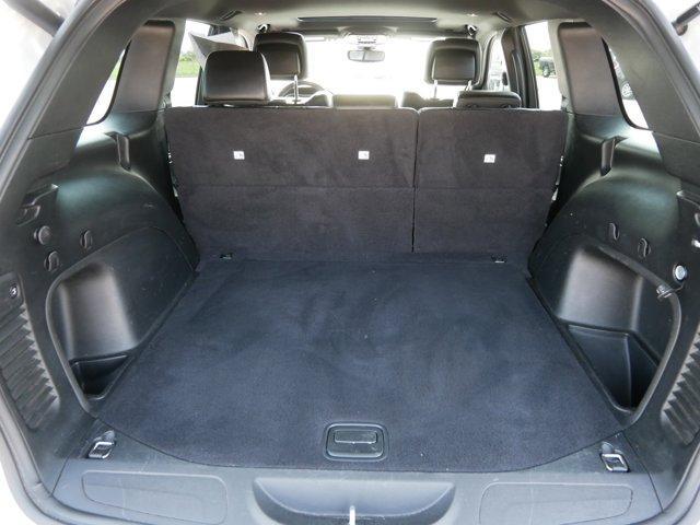 used 2021 Jeep Grand Cherokee car, priced at $28,243