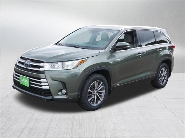 used 2019 Toyota Highlander Hybrid car, priced at $35,093