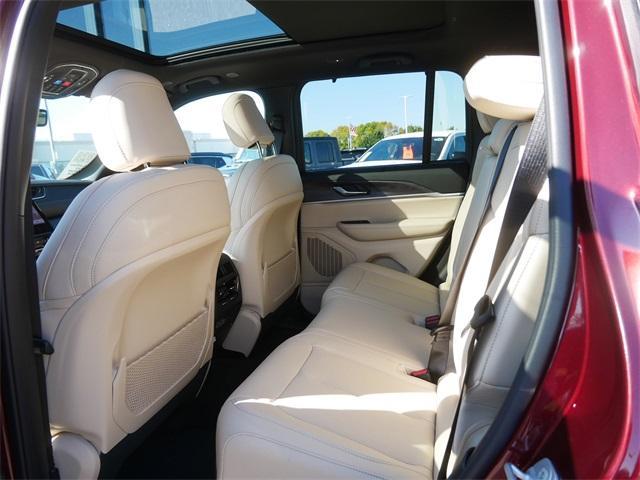 new 2025 Jeep Grand Cherokee car, priced at $48,351