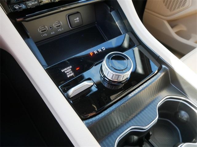new 2025 Jeep Grand Cherokee car, priced at $48,351