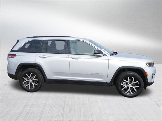 used 2024 Jeep Grand Cherokee car, priced at $37,000