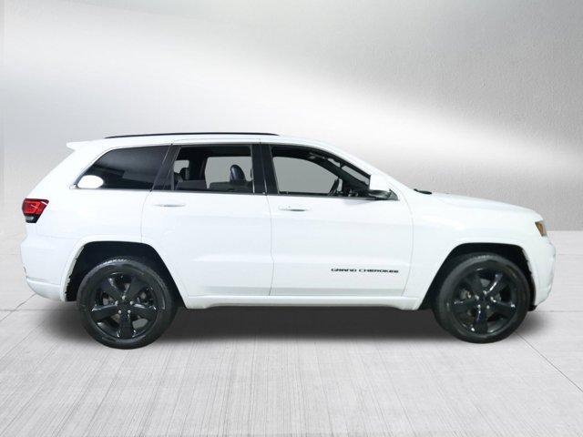 used 2015 Jeep Grand Cherokee car, priced at $13,998