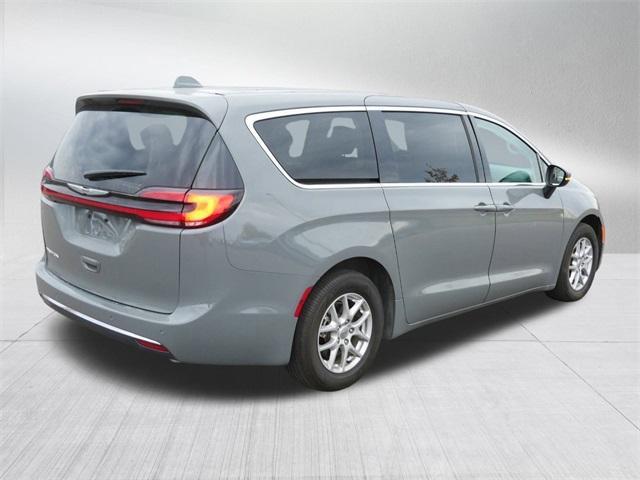 used 2023 Chrysler Pacifica car, priced at $27,635