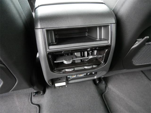 new 2025 Jeep Grand Cherokee car, priced at $43,696