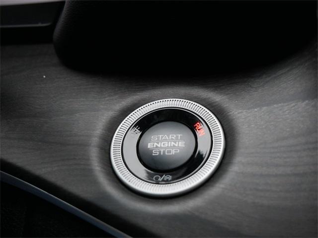 new 2025 Jeep Grand Cherokee car, priced at $43,696