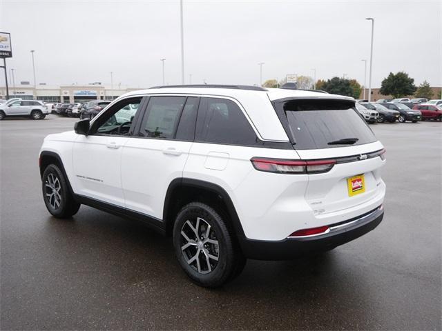 new 2025 Jeep Grand Cherokee car, priced at $43,696