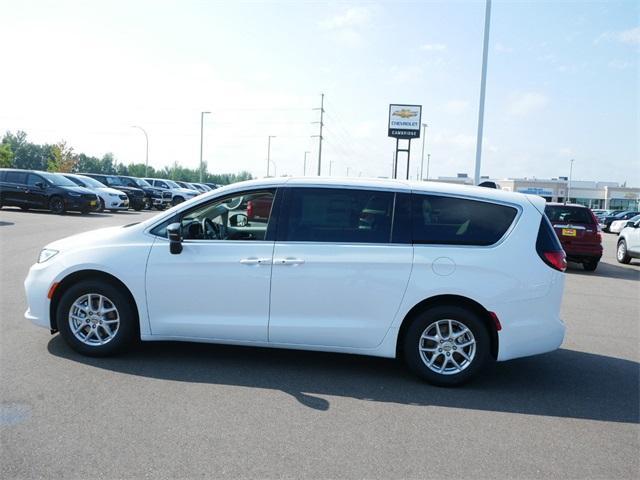 new 2024 Chrysler Pacifica car, priced at $38,578