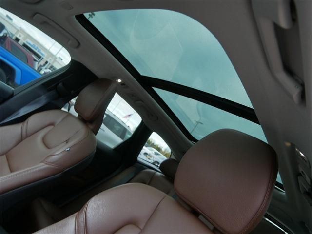 used 2019 Volvo XC60 car, priced at $22,754