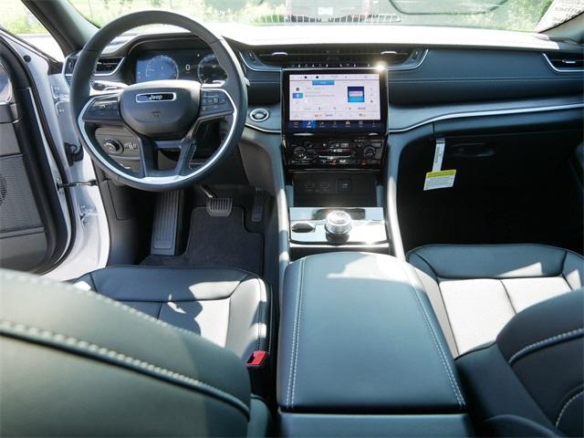new 2025 Jeep Grand Cherokee car, priced at $49,471