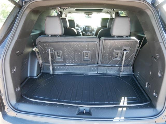 used 2022 Chevrolet Traverse car, priced at $29,615