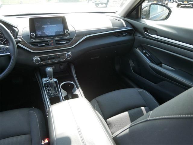 used 2023 Nissan Altima car, priced at $23,276