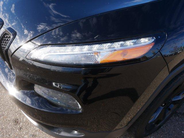 used 2018 Jeep Cherokee car