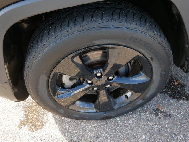 used 2018 Jeep Cherokee car