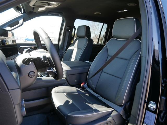 new 2025 Chevrolet Suburban car, priced at $79,442