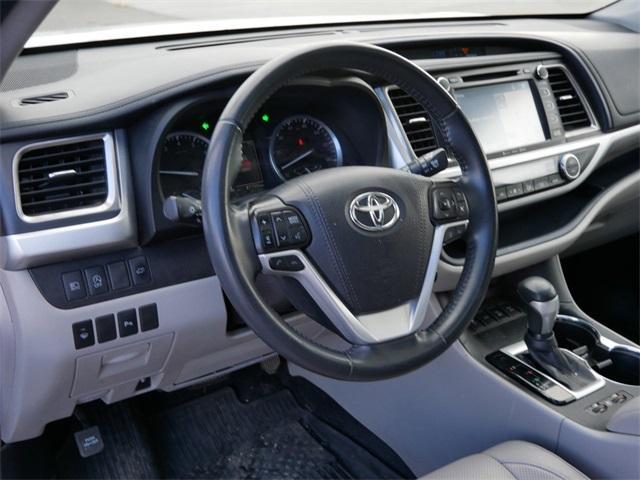 used 2019 Toyota Highlander car, priced at $26,828