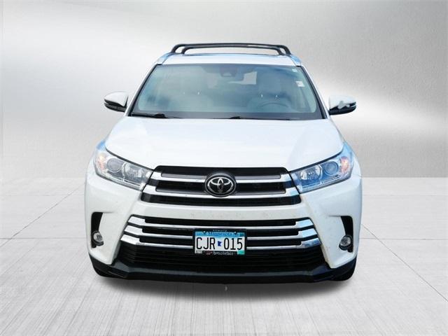 used 2019 Toyota Highlander car, priced at $26,828