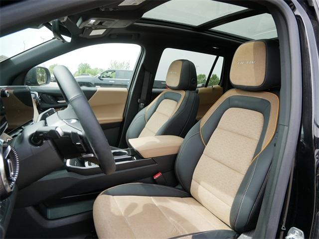 new 2025 Chevrolet Equinox car, priced at $39,075