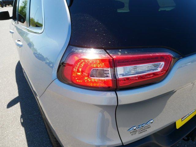 used 2016 Jeep Cherokee car