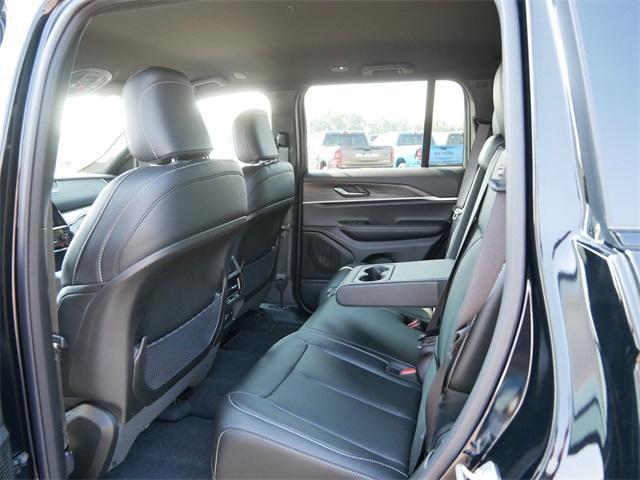 new 2025 Jeep Grand Cherokee car, priced at $47,351