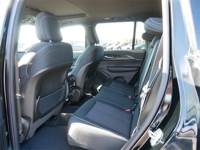 new 2025 Jeep Grand Cherokee car