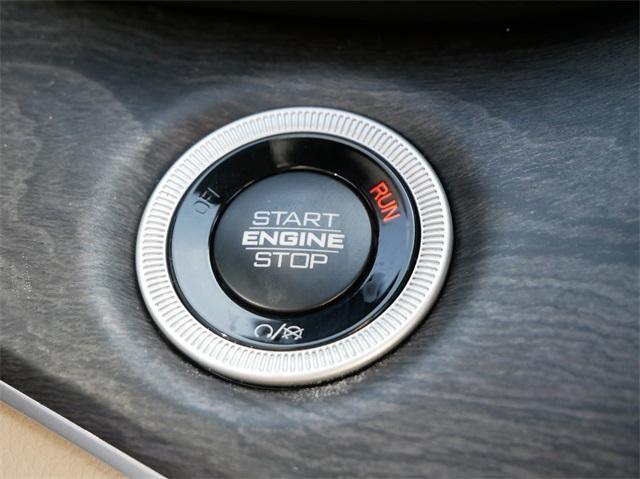 new 2025 Jeep Grand Cherokee car, priced at $43,639