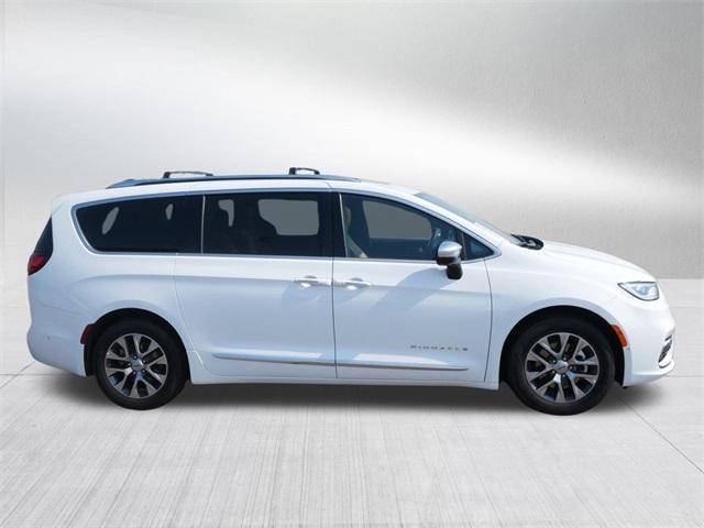 used 2023 Chrysler Pacifica Hybrid car, priced at $39,999