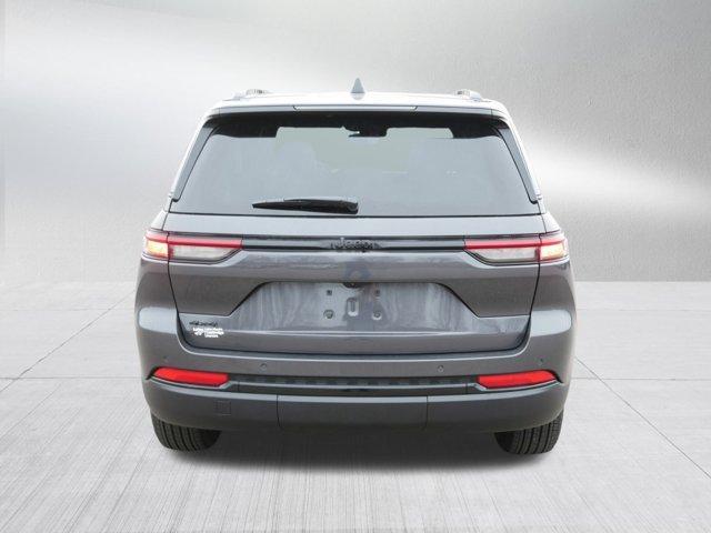 used 2024 Jeep Grand Cherokee car, priced at $39,391