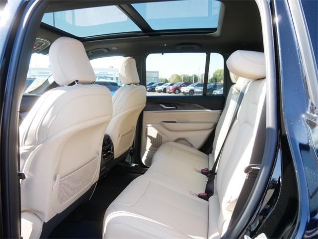 new 2025 Jeep Grand Cherokee car, priced at $44,947