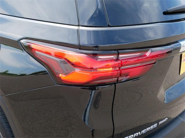 used 2022 Chevrolet Traverse car, priced at $34,878