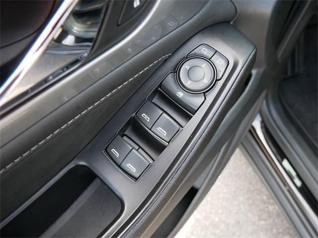 used 2022 Chevrolet Traverse car, priced at $34,878