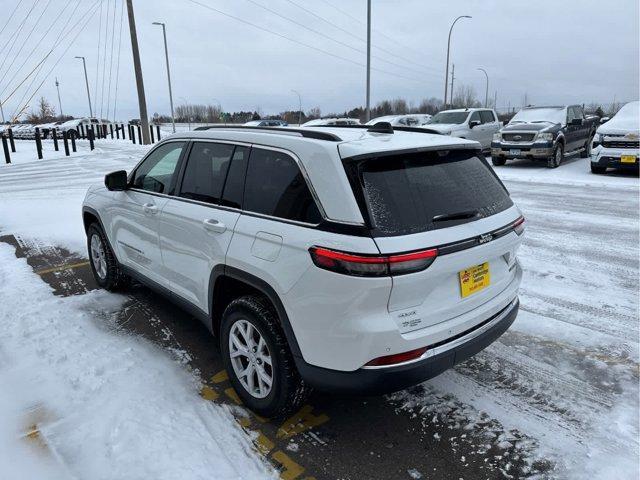 used 2022 Jeep Grand Cherokee car, priced at $33,162