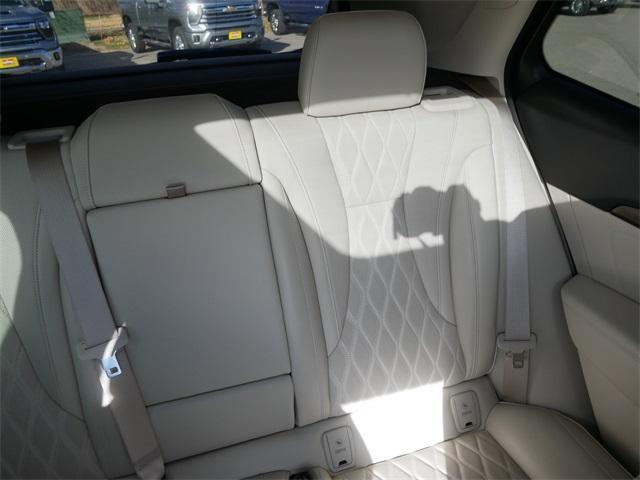 used 2023 Buick Envision car, priced at $35,462